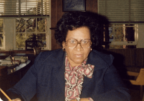 Dr. Alfreda Johnson Webb - First Black Woman Vetenarian